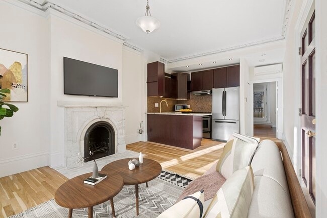 580 Tremont St Unit 2