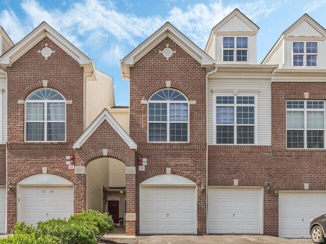 Photo - 1115 Balsam Dr