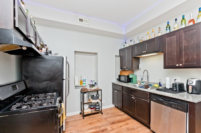 Photo - 1431 W Flournoy St