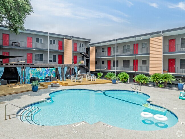 Photo - The Hive Red River