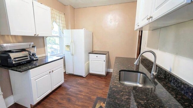 Photo - 43 Edgemere Ave