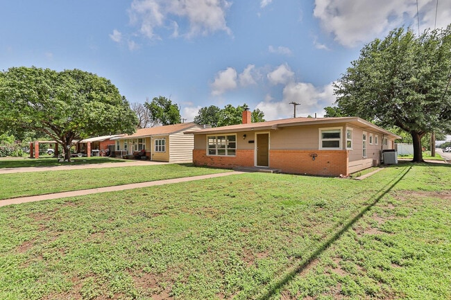 Photo - 4319 40th St