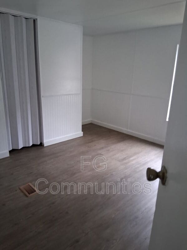 Photo - 1754 Zion Rd