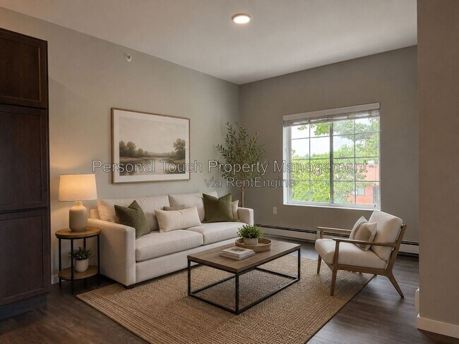 Building Photo - 600 8th St S Unit 302