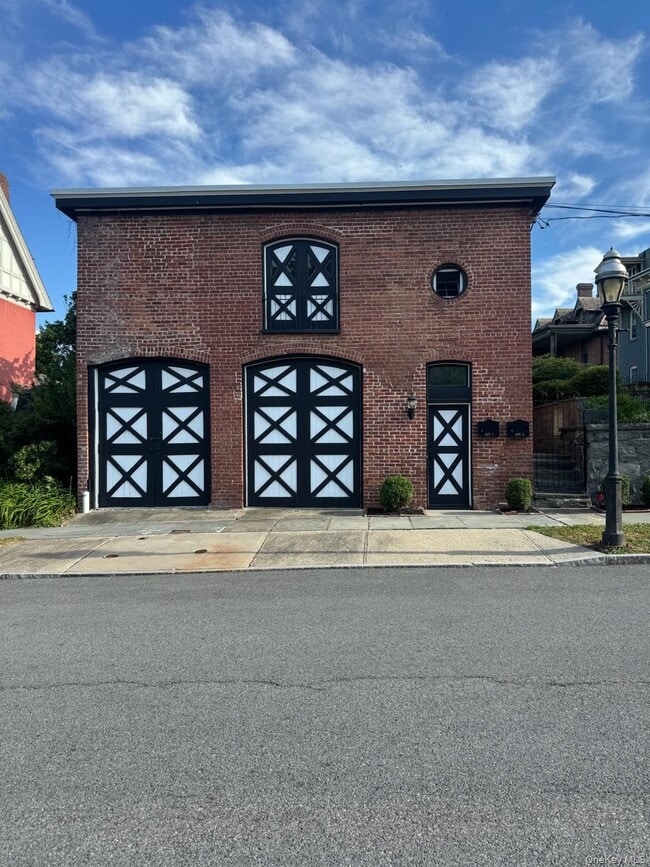 Photo - 61 Clinton St Unit 1