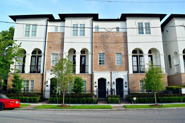 Photo - 1831 Edwards St Condo
