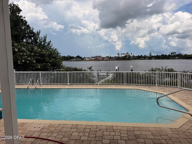 Photo - 2516 Country Club Dr
