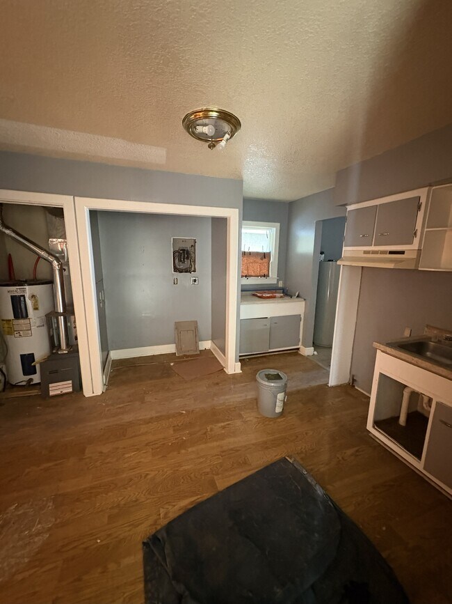 Photo - 2525 E Garfield Ave