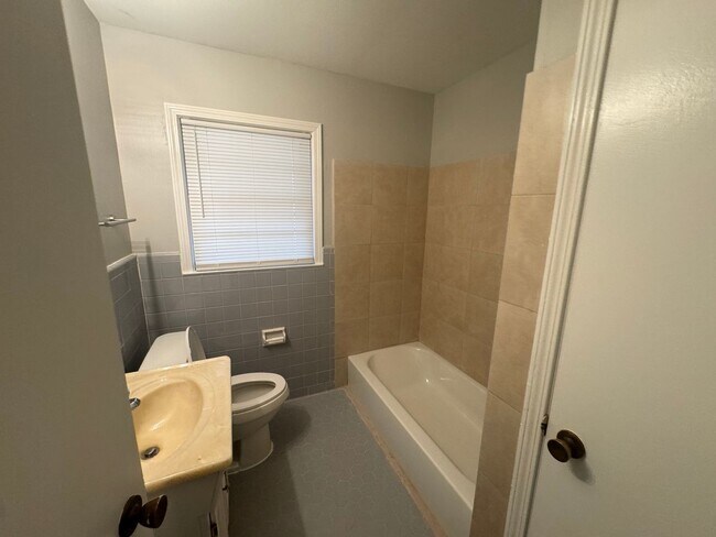 Photo - 4344 Walnut Hill Dr