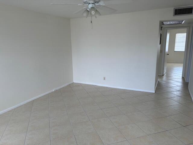 Photo - 2035 Exeter Unit 2035