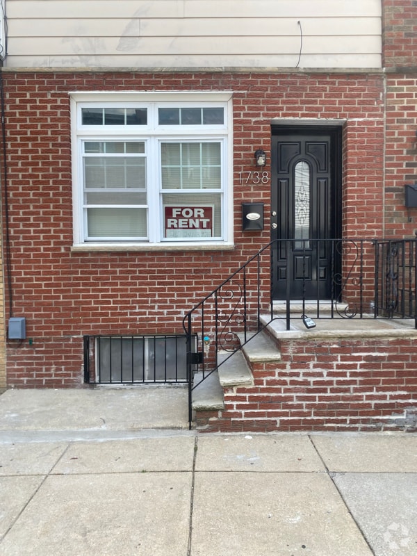 Building Photo - 1738 Stocker St Rental