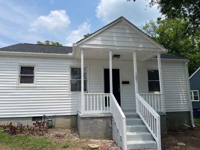 Photo - 1201 NE 25th St House