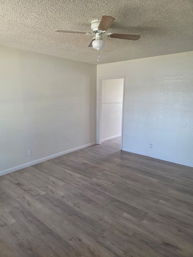 Photo - 1506 W Yucca Ave Unit C (643)