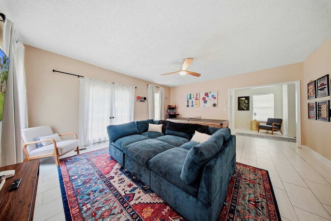 307 W Haya St Unit SI ID1271943P