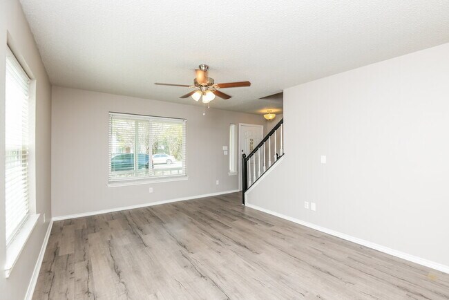 Photo - 918 Park Pl Blvd