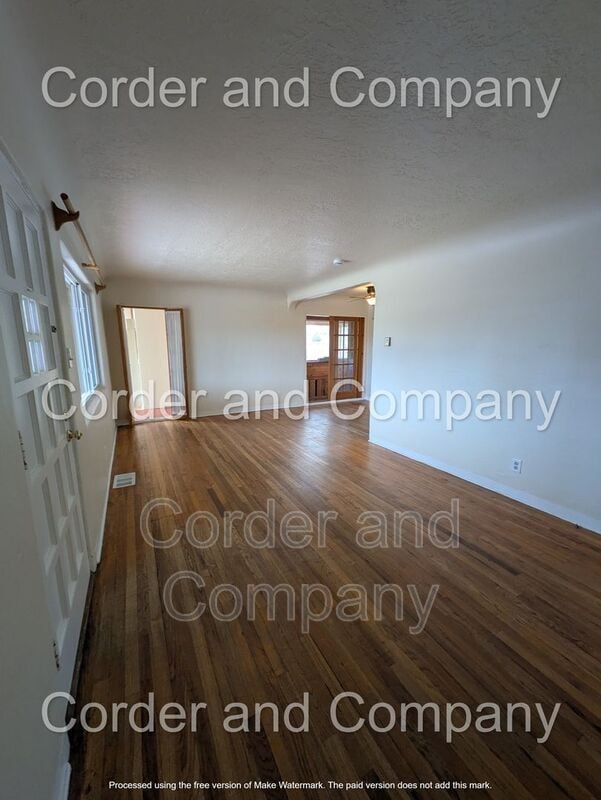 Photo - 4741 Southern Ave SE