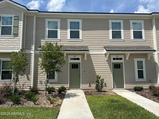 Photo - 233 Annies Pl