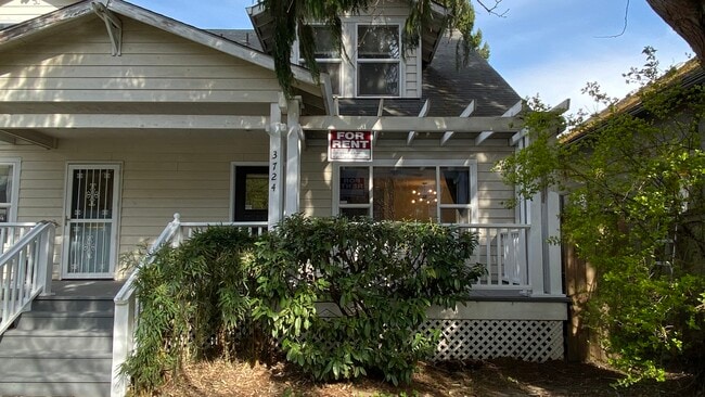 Photo - 3724 N Albina Ave