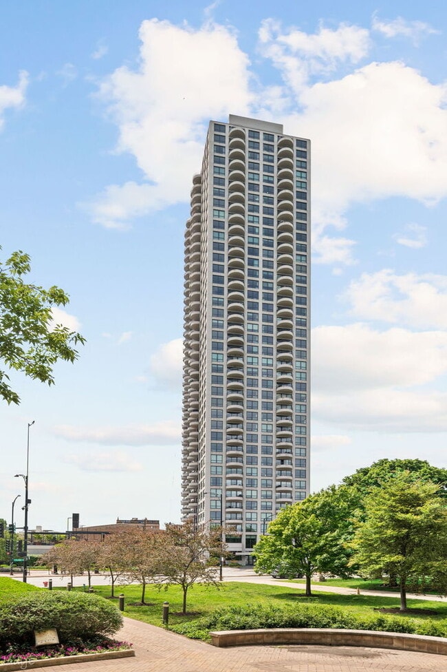 Photo - 2020 N Lincoln Park W Unit 24K