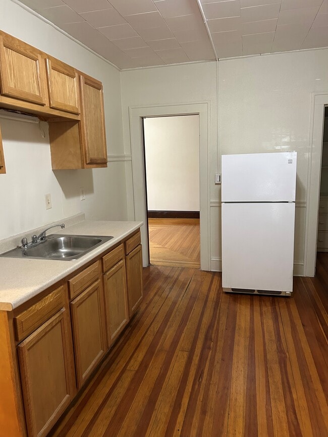 Photo - 329 Beech St