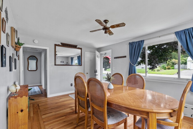 Photo - 7 Casey Dr Unidad Main Home