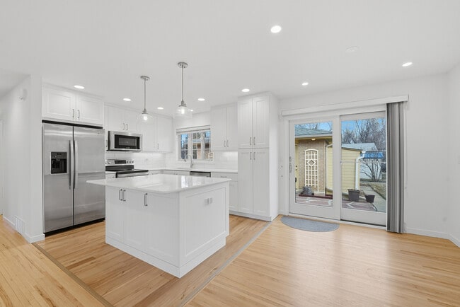 Photo - 3505 Martin Dr