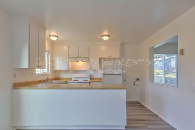 Photo - 130 Miles Ln Unit B