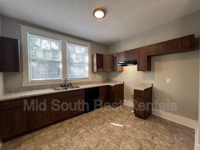 Photo - 444 N Avalon St