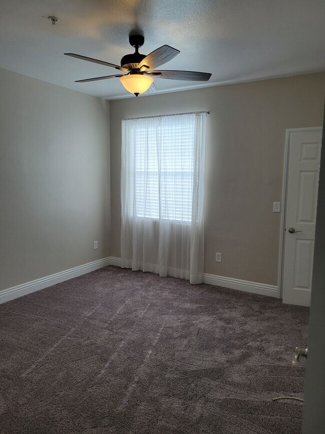 Photo - Amazing 1 bd Condo Awaits You!