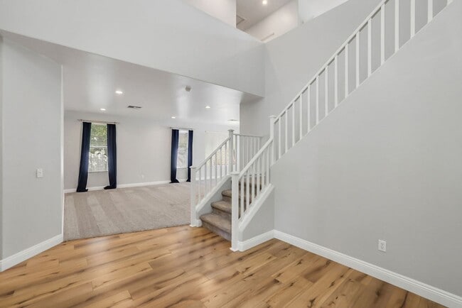 Photo - 2922 E Lexington Ave