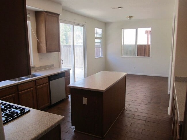 Photo - 233 American Farms Ave