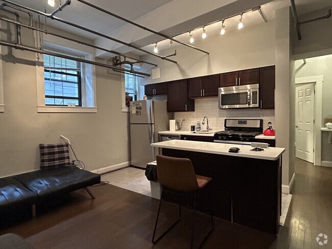 Building Photo - 114 Riverway Unit 99 Rental