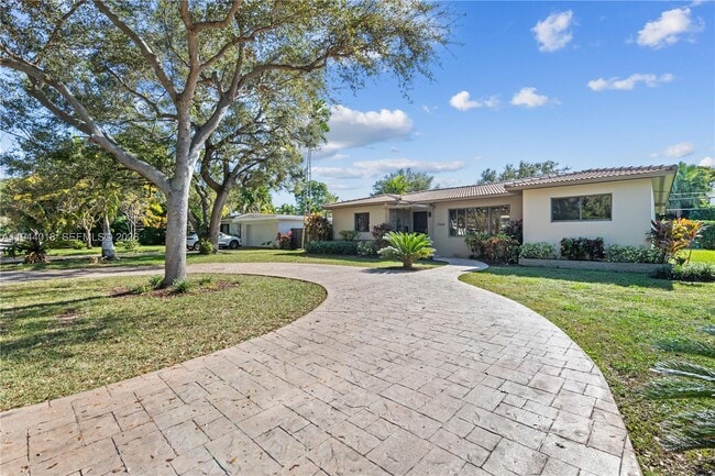 Photo - 1044 NE 97th St