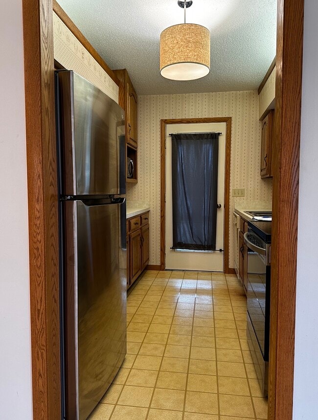 Photo - 201 - 203 Heidi Ct