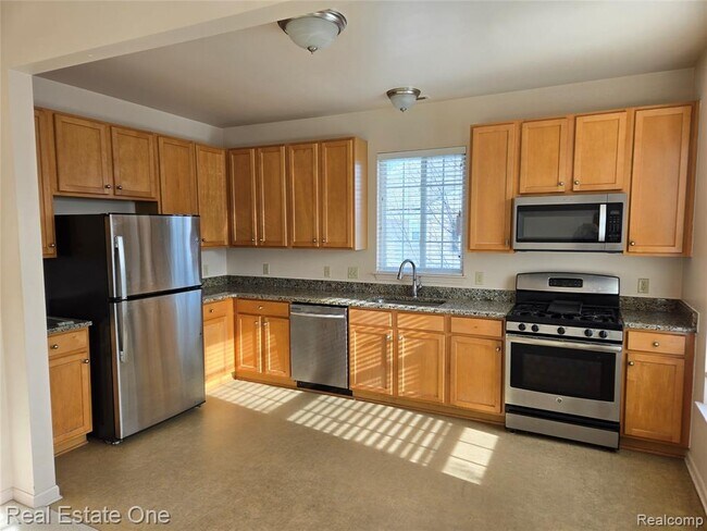 Photo - 1079 Alameda Blvd