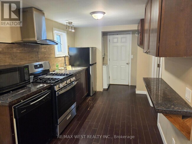 Photo - 44 Beechwood Ave