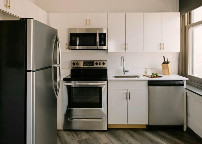 Hotel Houze - Short Term Leases