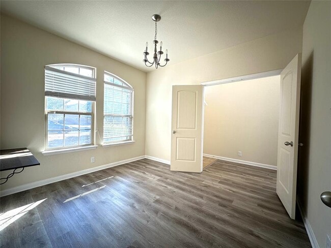 Photo - 410 Old Peak Rd