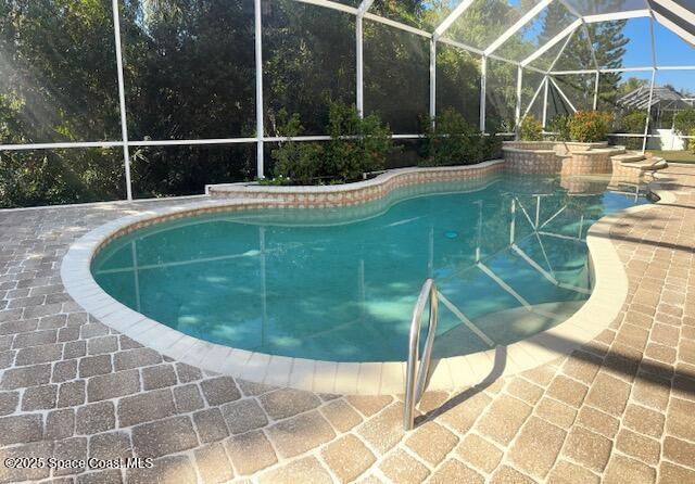 Photo - 962 Balmoral Way