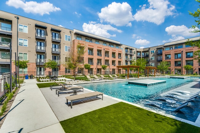 Photo - Wylder Square