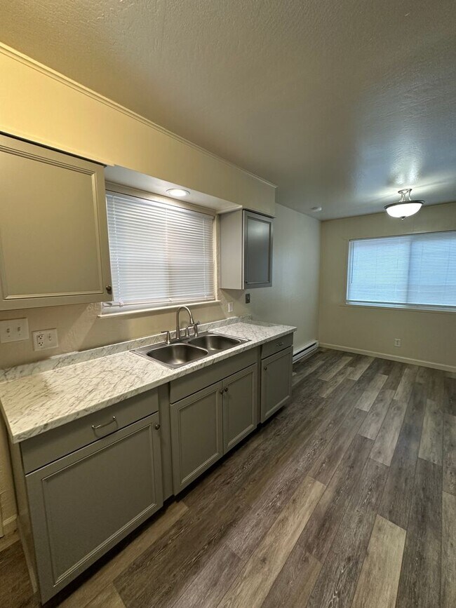 New Paint and New Flooring! Rental For Rent in Sonora, CA