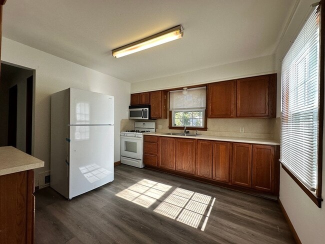 Photo - 3020 Leahy St Unit #1