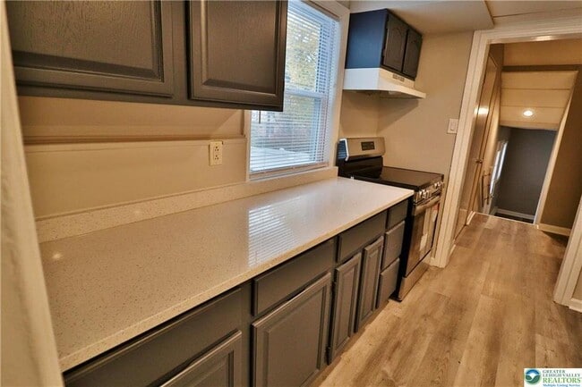 Photo - 28 W Raspberry St Unit 2