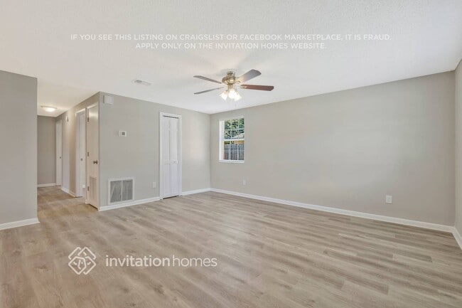 Photo - 2771 Commanche Ave