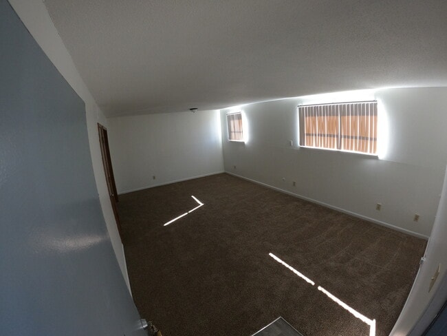 Living Room - Dinning Room - Stadium View Apartments