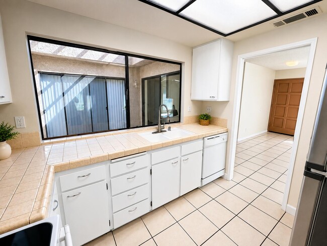 Photo - 48973 Canyon Crest Ln