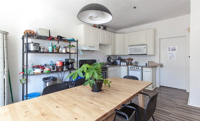 Photo - UrbaNests | 221 7th St Residences