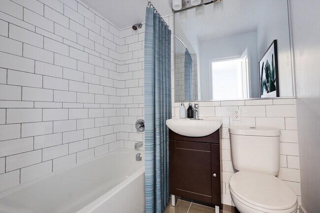 Photo - 6, 16, 32 & 88 Brybeck Cres.