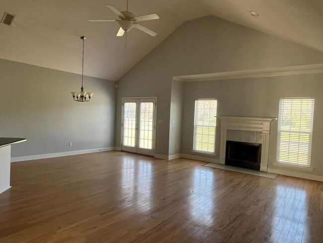 Photo - 104 Meadow Grove Ct