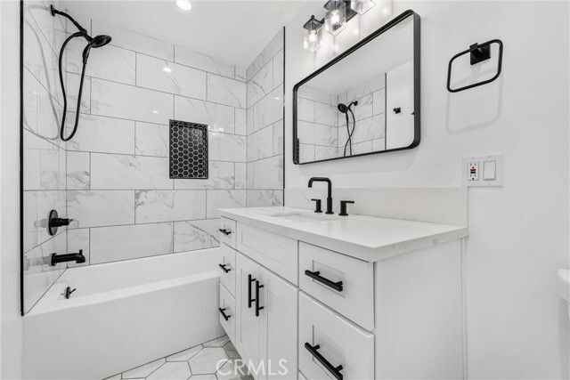 Photo - 5706 Burnet Ave